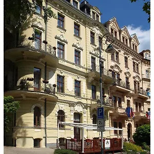 Cajkovskij Hotel